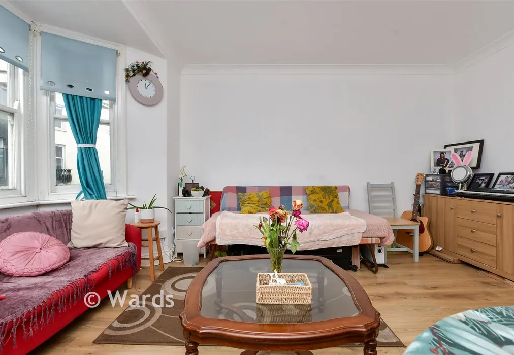 Lounge - High Street, Ramsgate, Kent - Wards of Kent