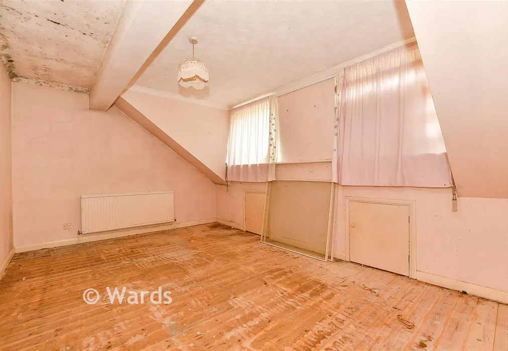 Bedroom 2 - Maidstone Road, Paddock Wood, Kent - Wards of Kent