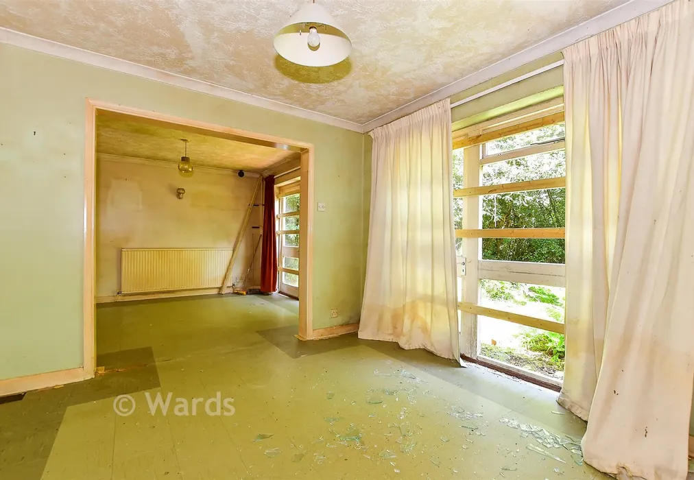 Dining Room - Maidstone Road, Paddock Wood, Kent - Wards of Kent