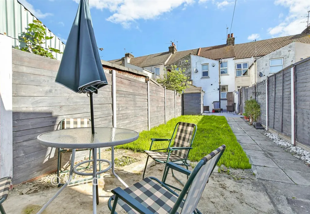 Rear Garden - Granville Road, Gillingham, Kent - Wards of Kent