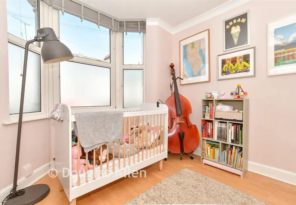 Bedroom 2 - Belmont Park Road, Leyton - Wards of Kent