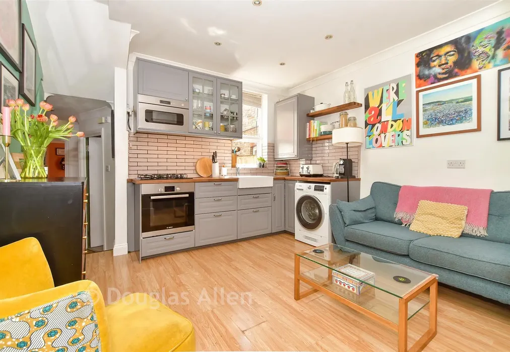 Lounge/Diner/ Kitchen - Belmont Park Road, Leyton - Wards of Kent