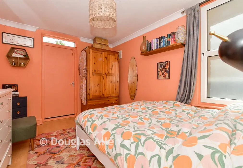 Bedroom 1 - Belmont Park Road, Leyton - Wards of Kent