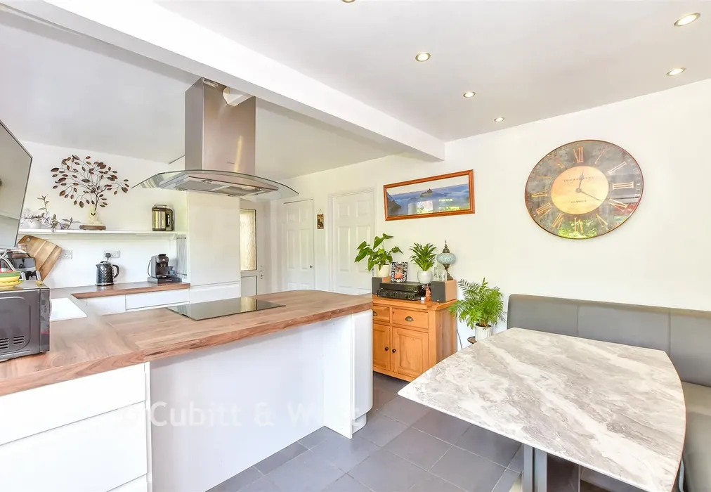 Kitchen/Diner - Ellesmere Orchard, Westbourne, Hampshire - Wards of Kent
