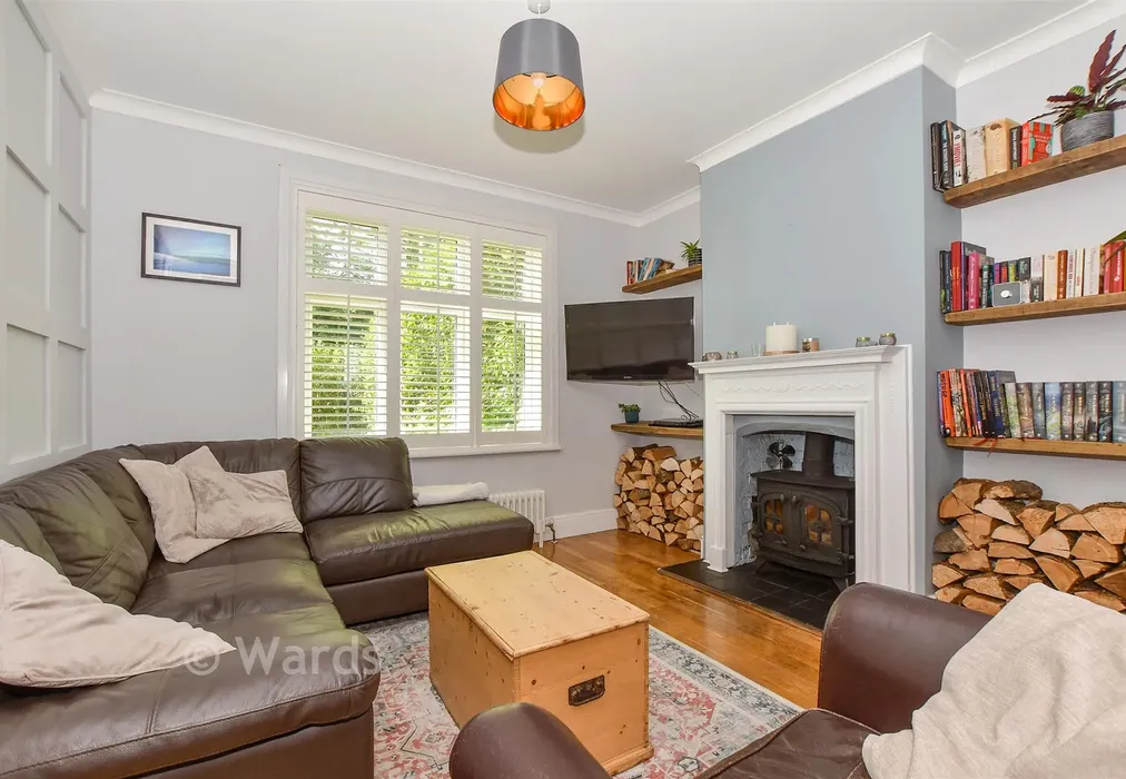 Lounge/Diner - Faversham Road, Boughton Lees, Kent - Wards of Kent