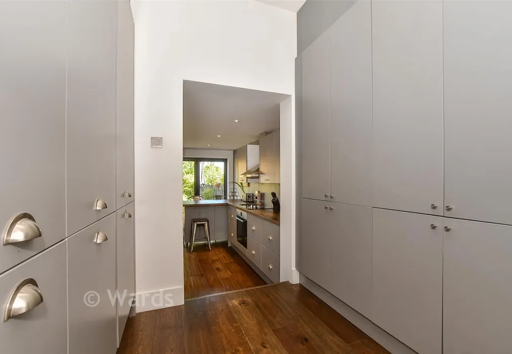 Utility Area - Faversham Road, Boughton Lees, Kent - Wards of Kent
