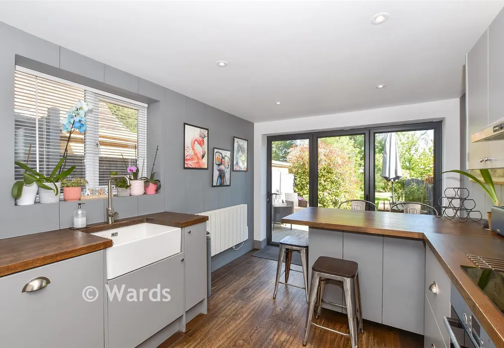 Kitchen - Faversham Road, Boughton Lees, Kent - Wards of Kent