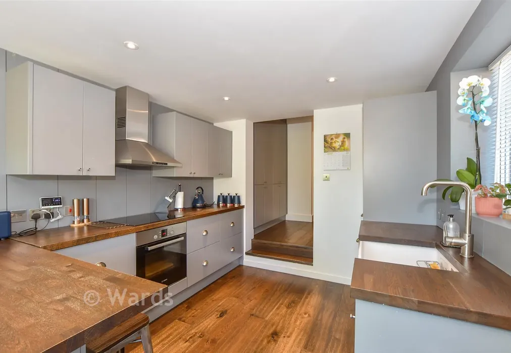Kitchen - Faversham Road, Boughton Lees, Kent - Wards of Kent