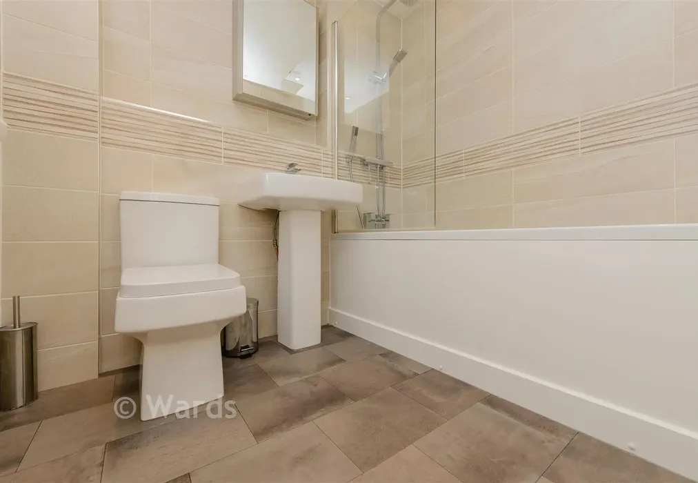 Bathroom - Church Lane, Chatham, Kent - Wards of Kent