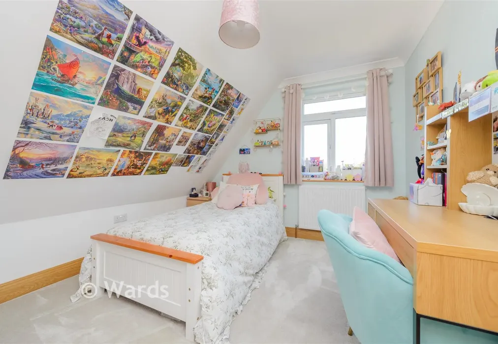 Bedroom 2 - Cheshunt Close, Meopham, Kent - Wards of Kent
