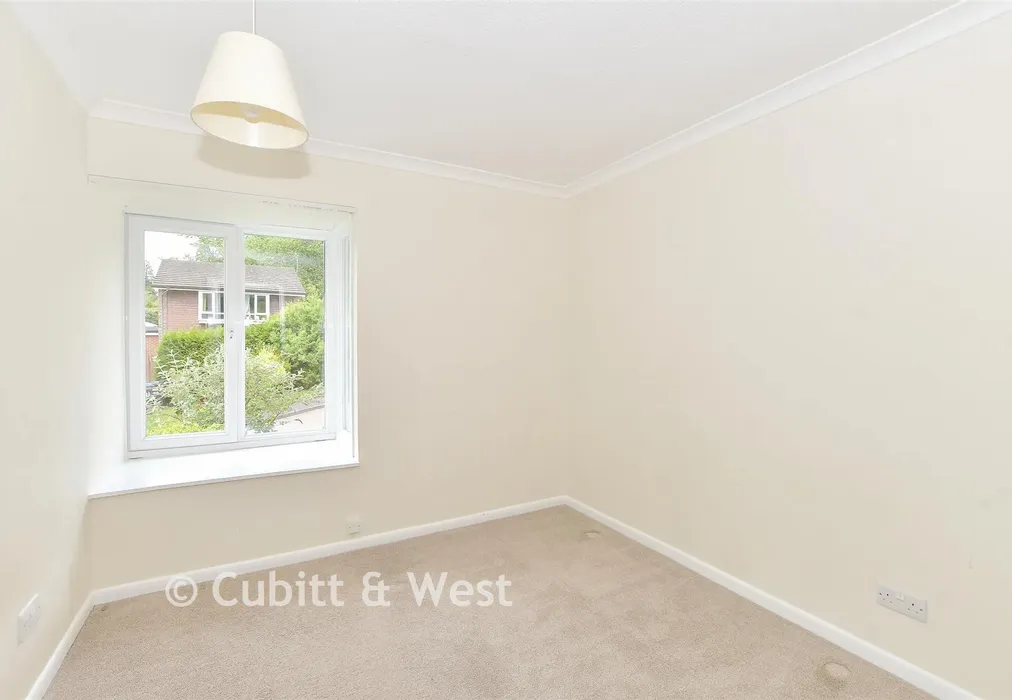 Bedroom 3 - Dunedin Drive, Caterham, Surrey - Wards of Kent