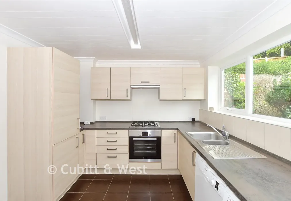 Kitchen - Dunedin Drive, Caterham, Surrey - Wards of Kent