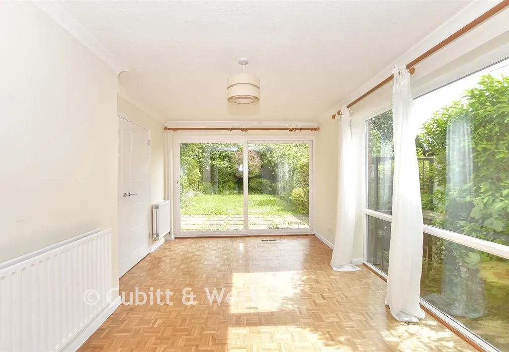 Lounge/Dining Room - Dunedin Drive, Caterham, Surrey - Wards of Kent