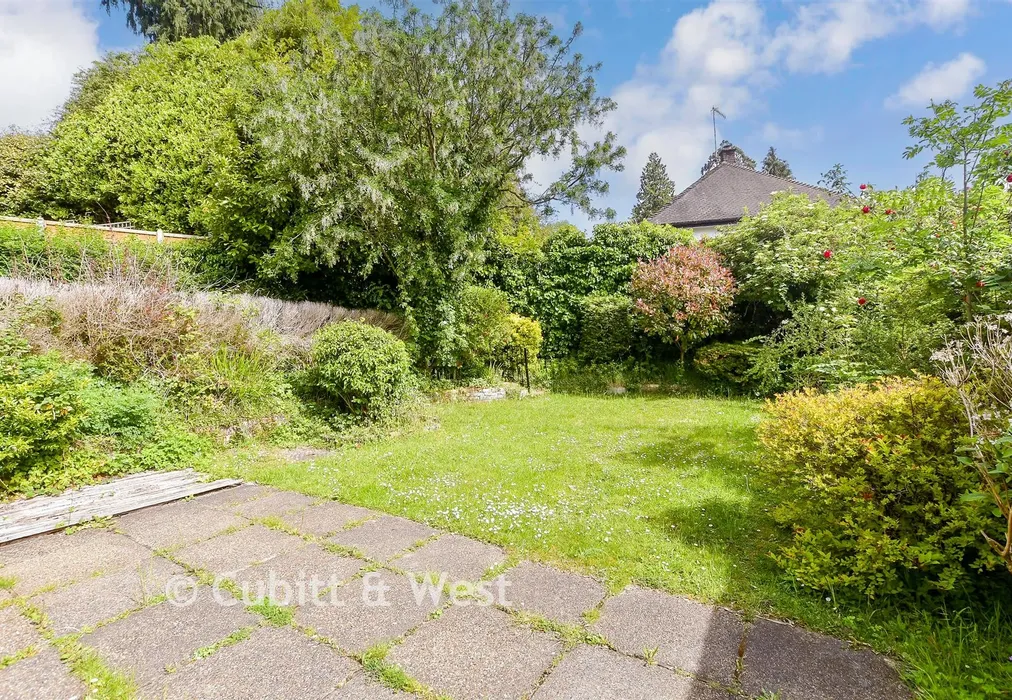 Rear Garden - Dunedin Drive, Caterham, Surrey - Wards of Kent