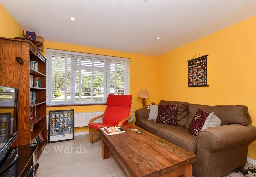 Kitchen/Diner/Lounge - Falmouth Place, Five Oak Green, Kent - Wards of Kent