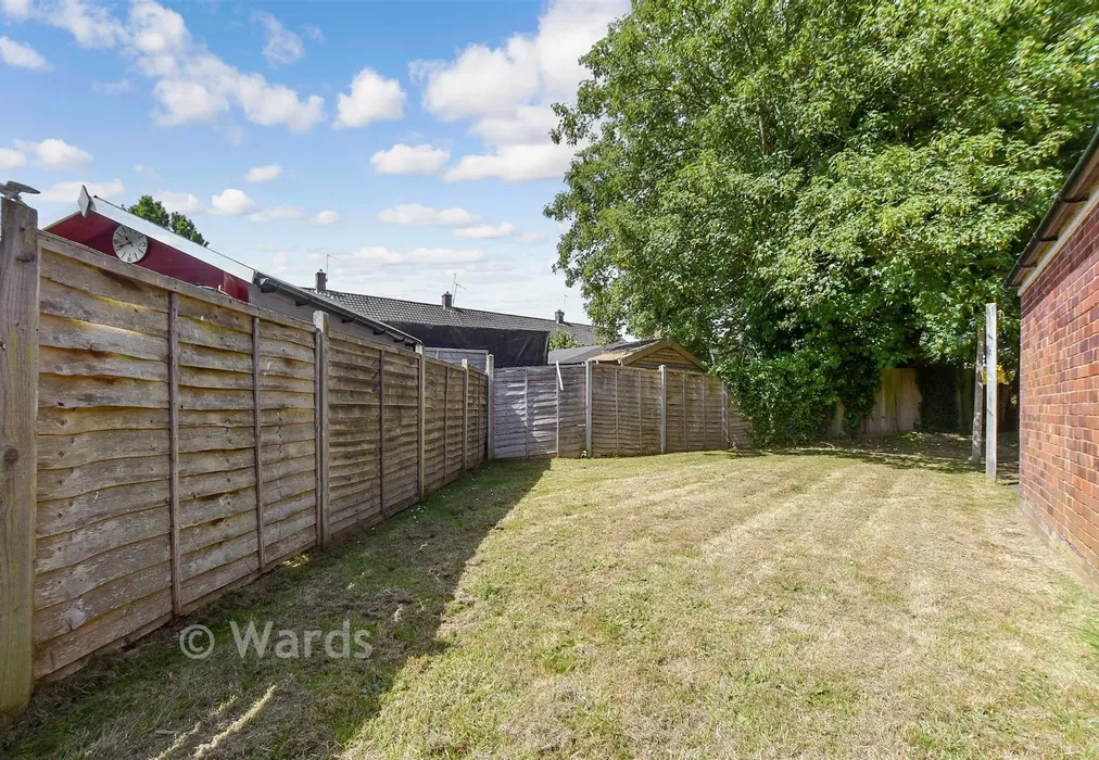 Rear Garden - Falmouth Place, Five Oak Green, Kent - Wards of Kent