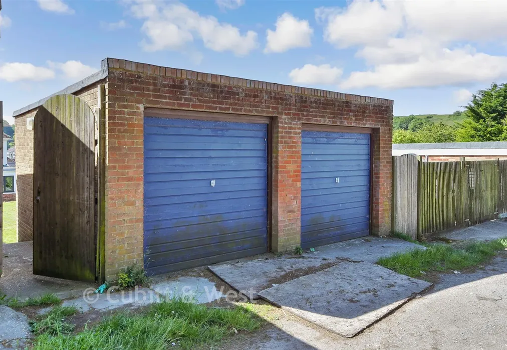 Garage - Sefton Road, Portslade, Brighton, East Sussex - Wards of Kent