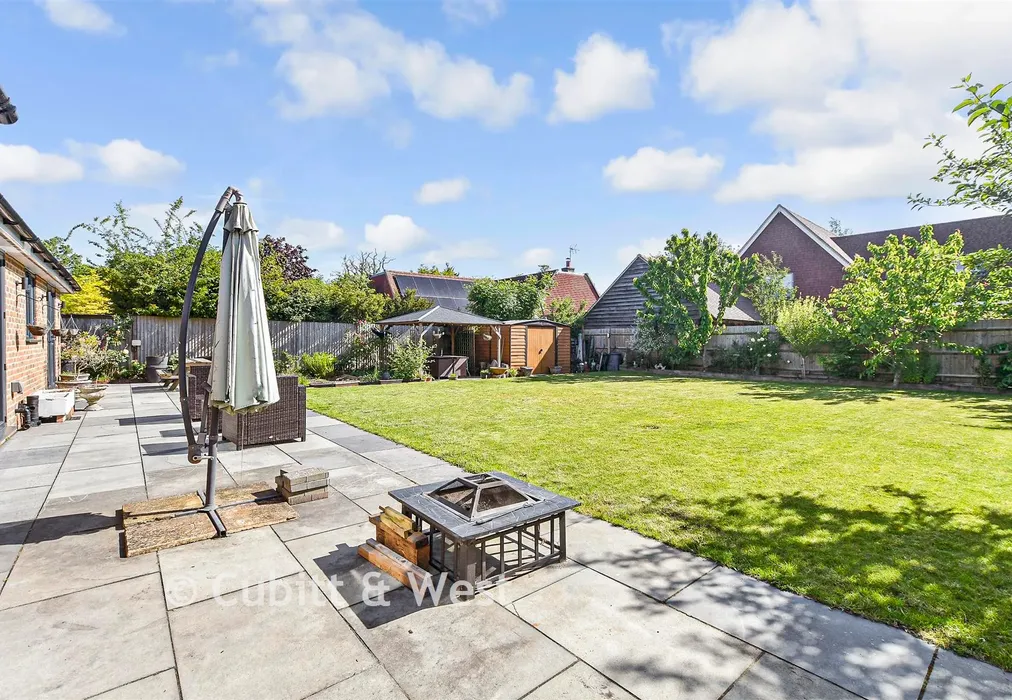 Rear Garden - Keymer Road, Burgess Hill, West Sussex - Wards of Kent