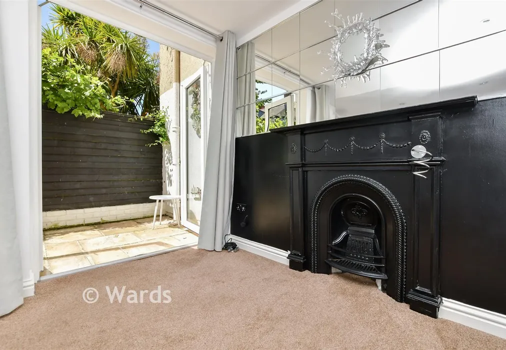 Bedroom - Sweyn Road, Cliftonville, Margate, Kent - Wards of Kent