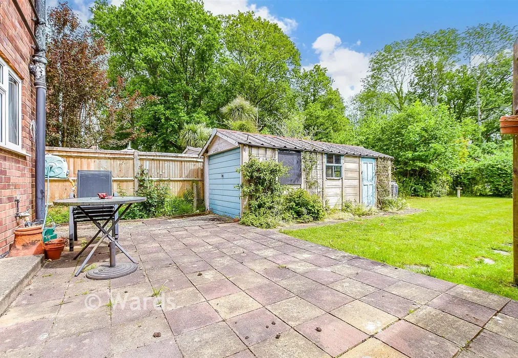 Patio / Decking - Fernholt, Tonbridge, Kent - Wards of Kent