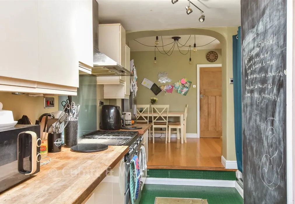 Kitchen - Portfield Avenue, Brighton, East Sussex - Wards of Kent