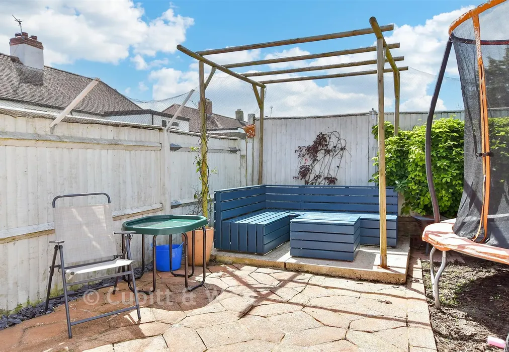 Rear Garden - Portfield Avenue, Brighton, East Sussex - Wards of Kent