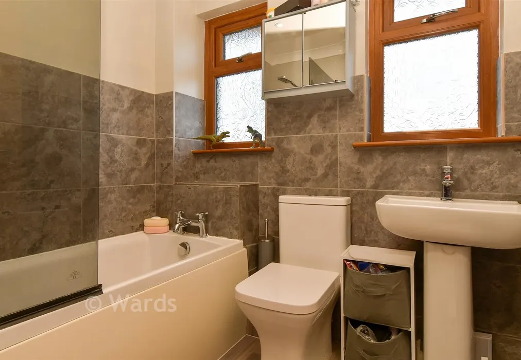 Bathroom - Bramley Way, Eastchurch, Kent - Wards of Kent