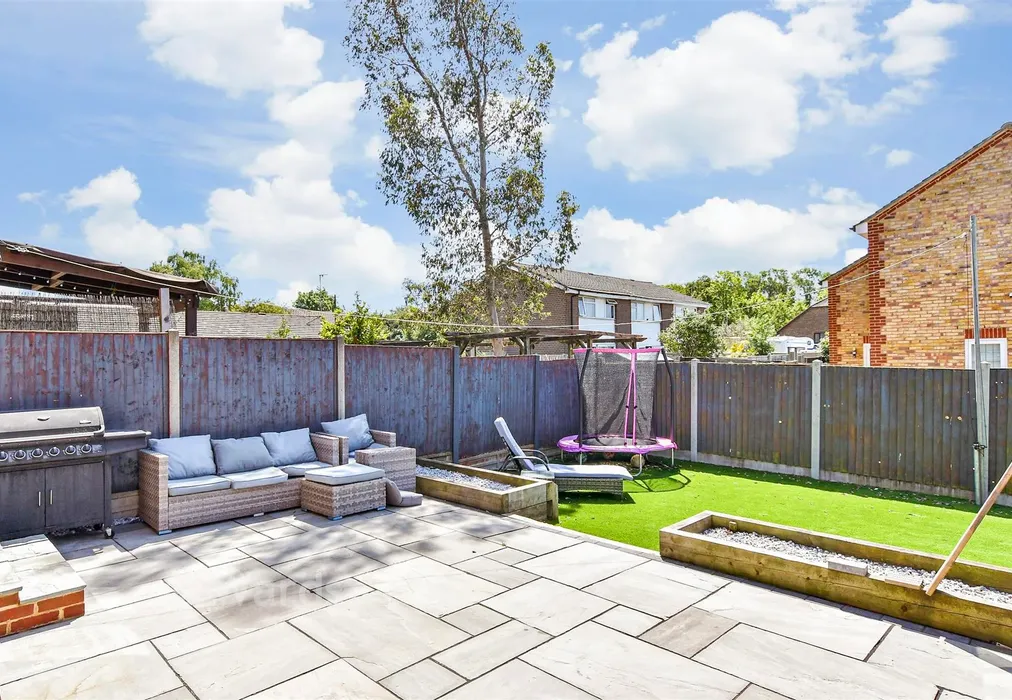 Rear Garden - Bramley Way, Eastchurch, Kent - Wards of Kent