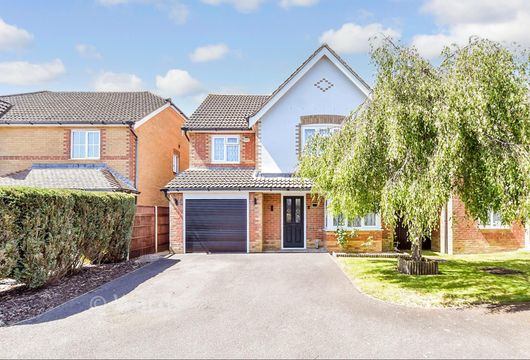 Geddes Close, Hawkinge, Kent - Wards of Kent