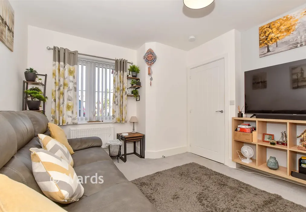 Lounge - Dumbrell Drive, Paddock Wood, Kent - Wards of Kent