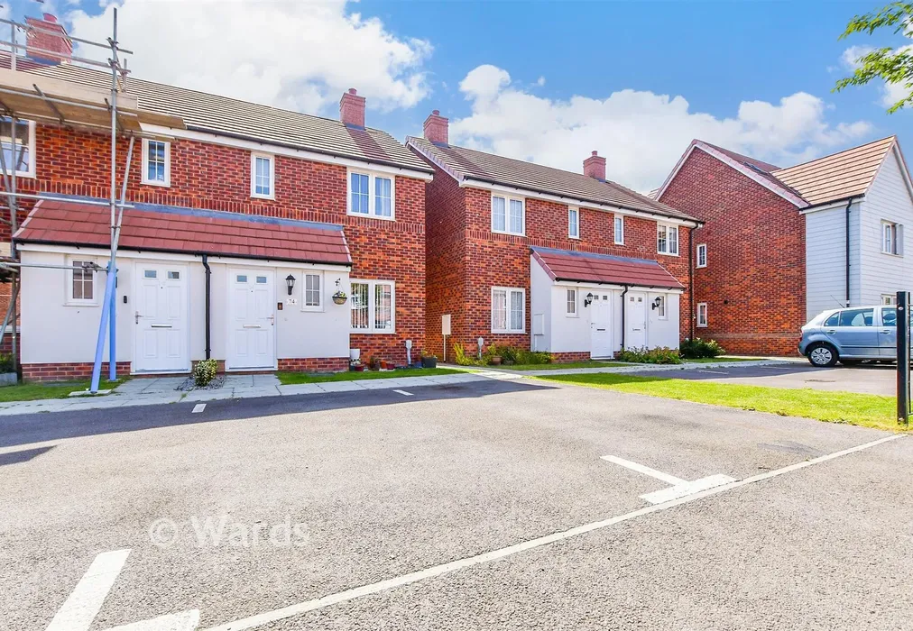 Driveway/Parking - Dumbrell Drive, Paddock Wood, Kent - Wards of Kent
