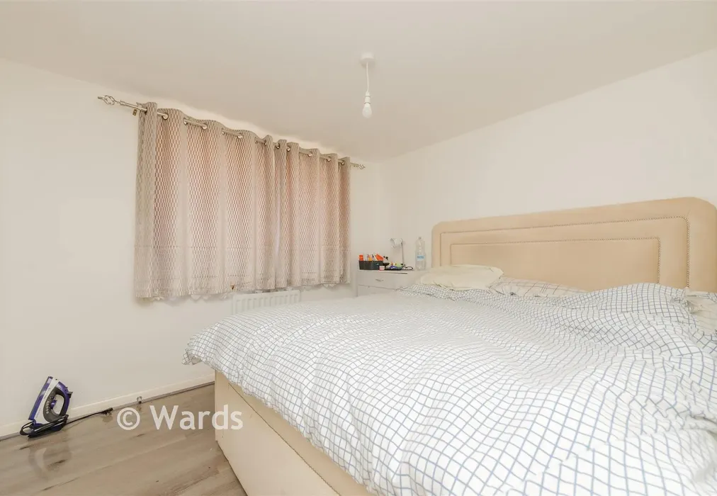 Bedroom 1 - Fallow Field, Gravesend, Kent - Wards of Kent