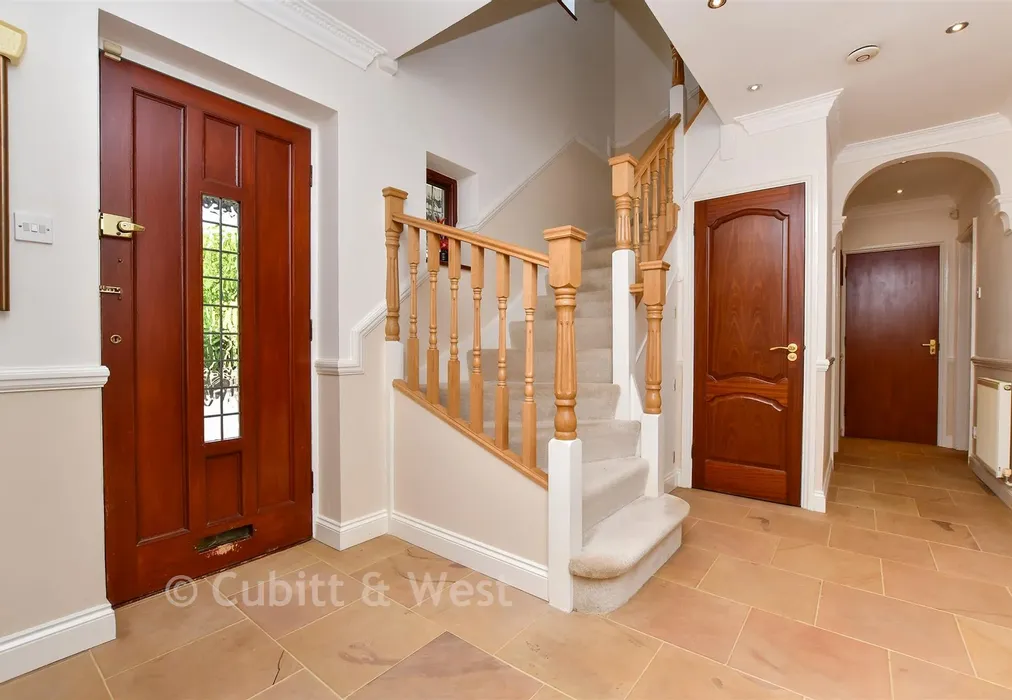 Entrance Hall - Arkwright Road, South Croydon, Surrey - Wards of Kent
