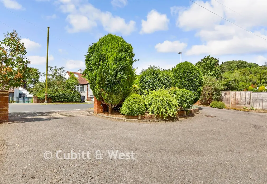 Driveway/Parking - Arkwright Road, South Croydon, Surrey - Wards of Kent
