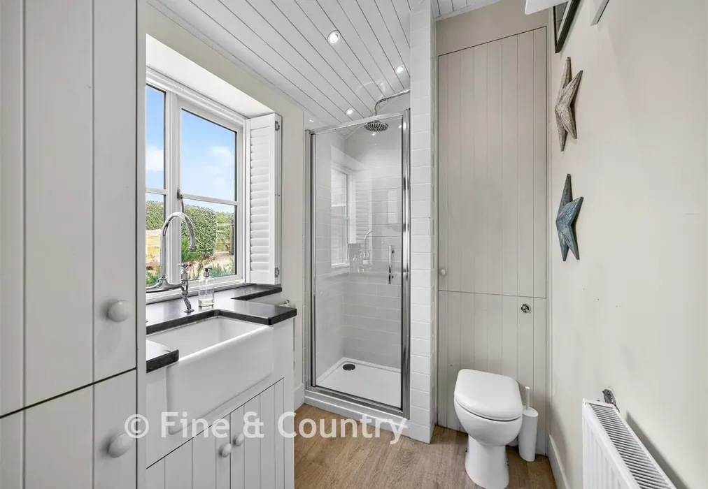 Shower Room* - Military Road, Brook, Newport, Isle of Wight - Wards of Kent