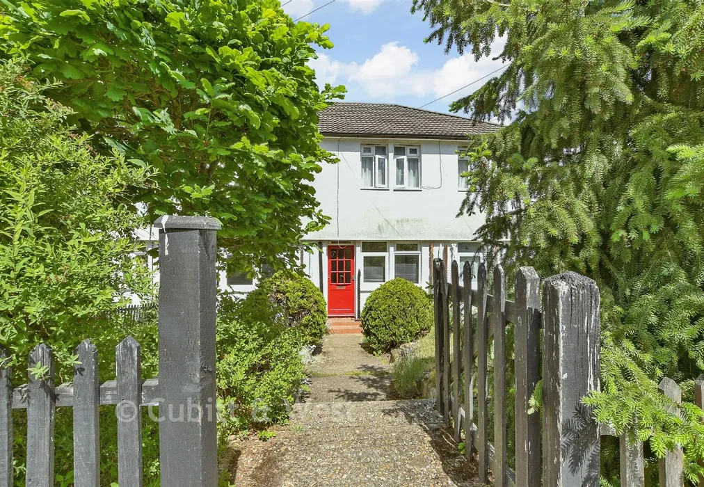 External Lifestyle Photograph - Springfield Road, Westcott, Dorking, Surrey - Wards of Kent