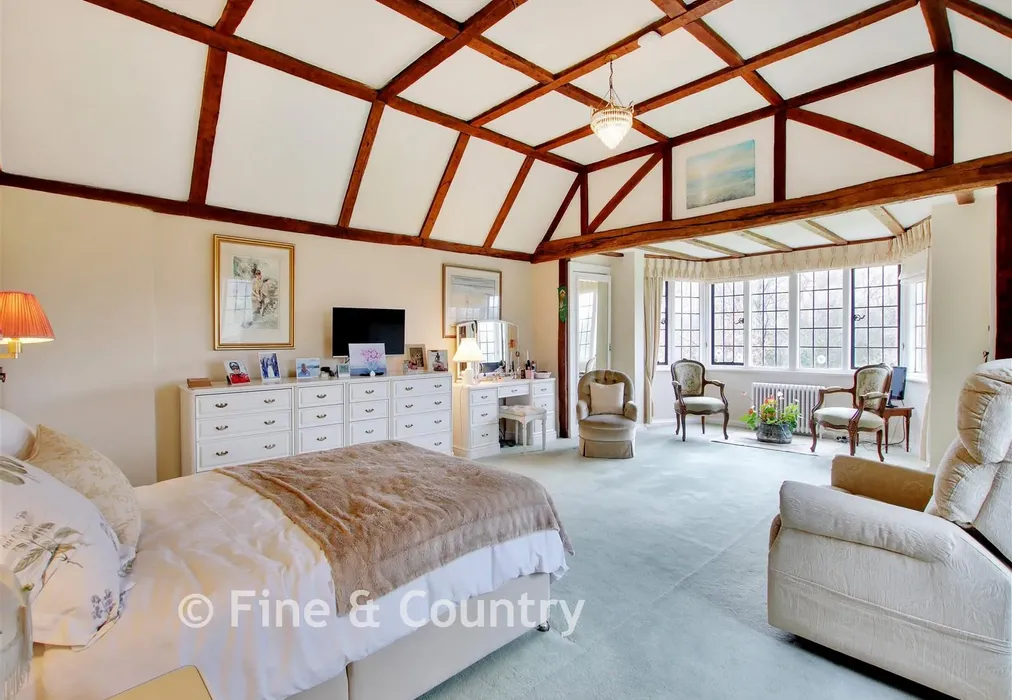 Bedroom 1 - Wadhurst Road, Mark Cross, East Sussex - Wards of Kent