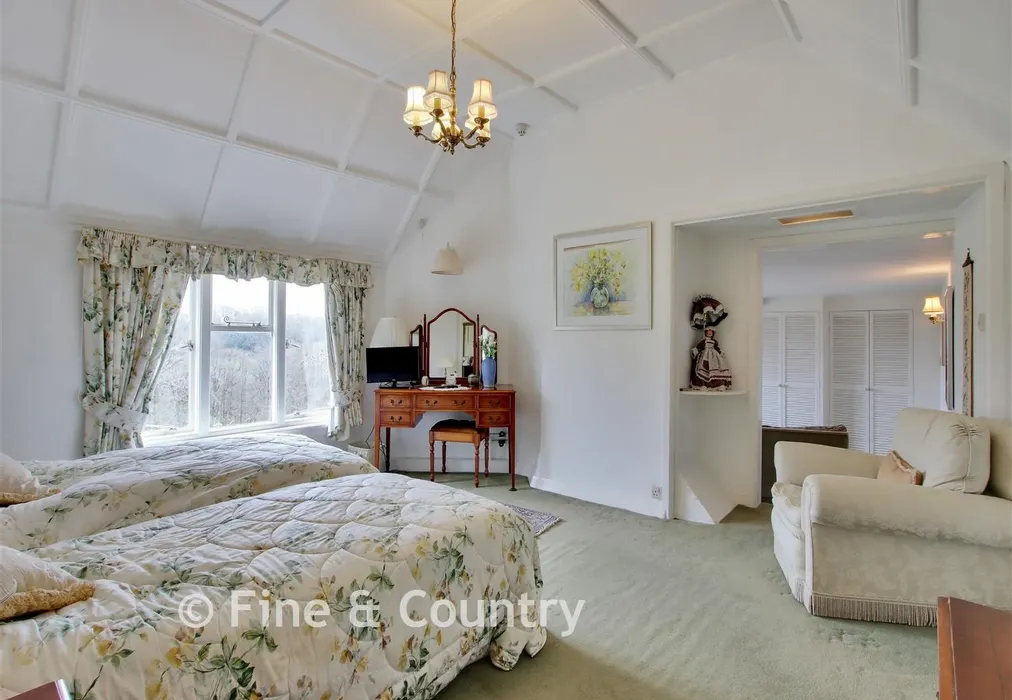 Bedroom - Wadhurst Road, Mark Cross, East Sussex - Wards of Kent