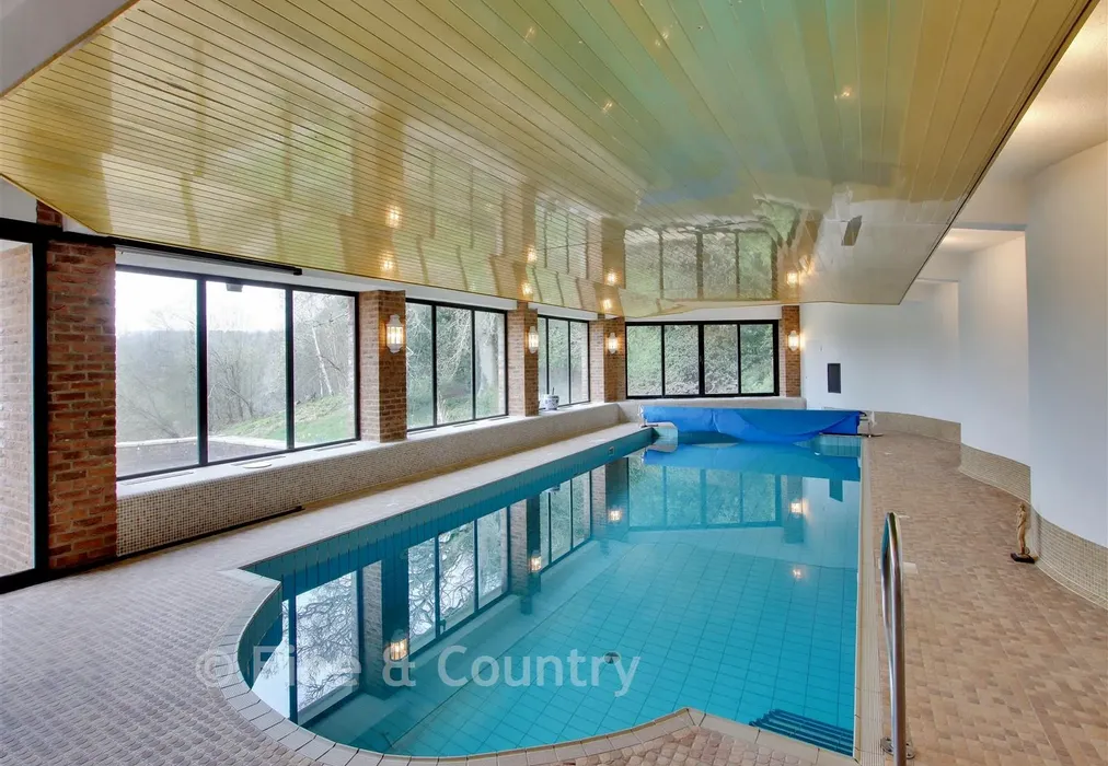 Pool - Wadhurst Road, Mark Cross, East Sussex - Wards of Kent