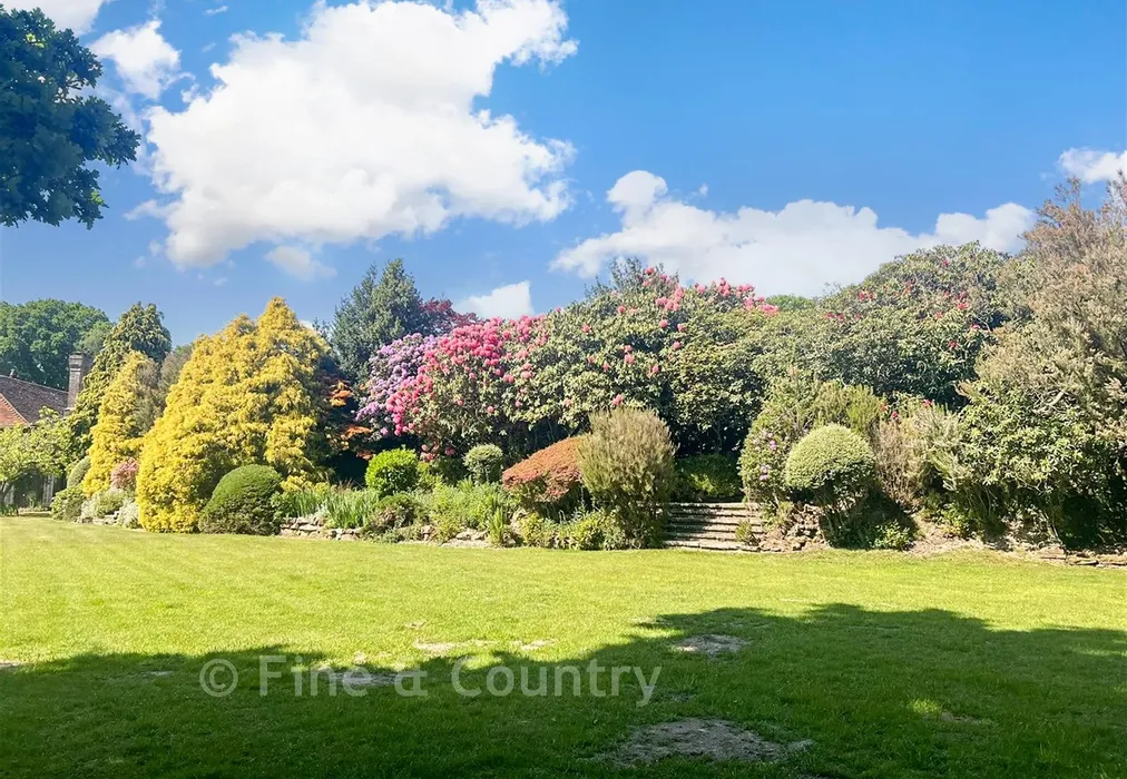Garden - Wadhurst Road, Mark Cross, East Sussex - Wards of Kent