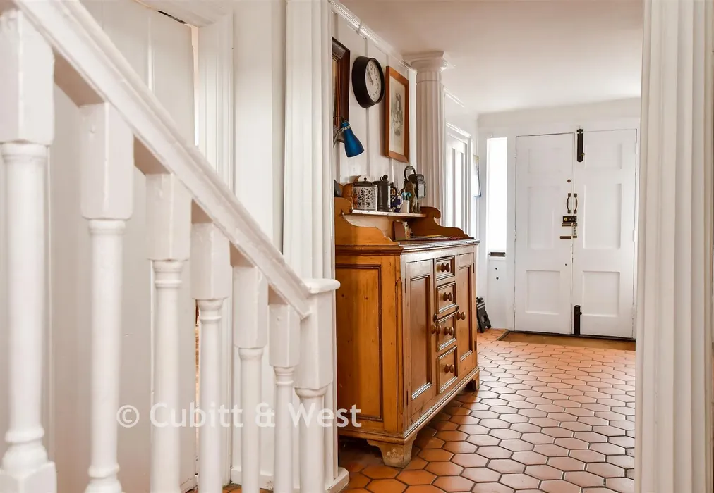 Internal Lifestyle Photograph - Lansdown Place, Lewes, East Sussex - Wards of Kent