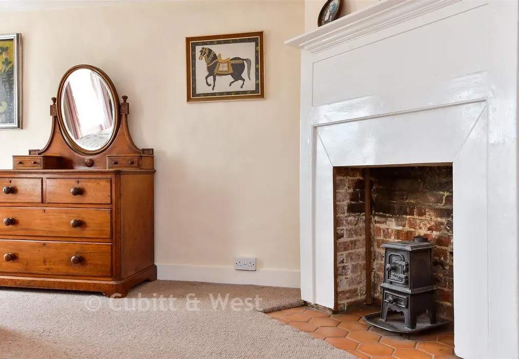 Internal Lifestyle Photograph - Lansdown Place, Lewes, East Sussex - Wards of Kent