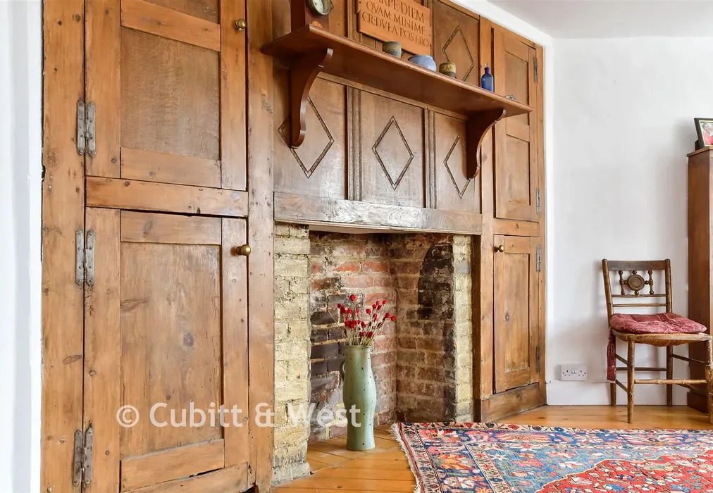 Internal Lifestyle Photograph - Lansdown Place, Lewes, East Sussex - Wards of Kent
