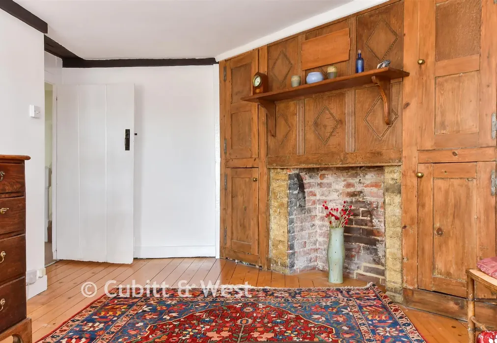 Internal Lifestyle Photograph - Lansdown Place, Lewes, East Sussex - Wards of Kent