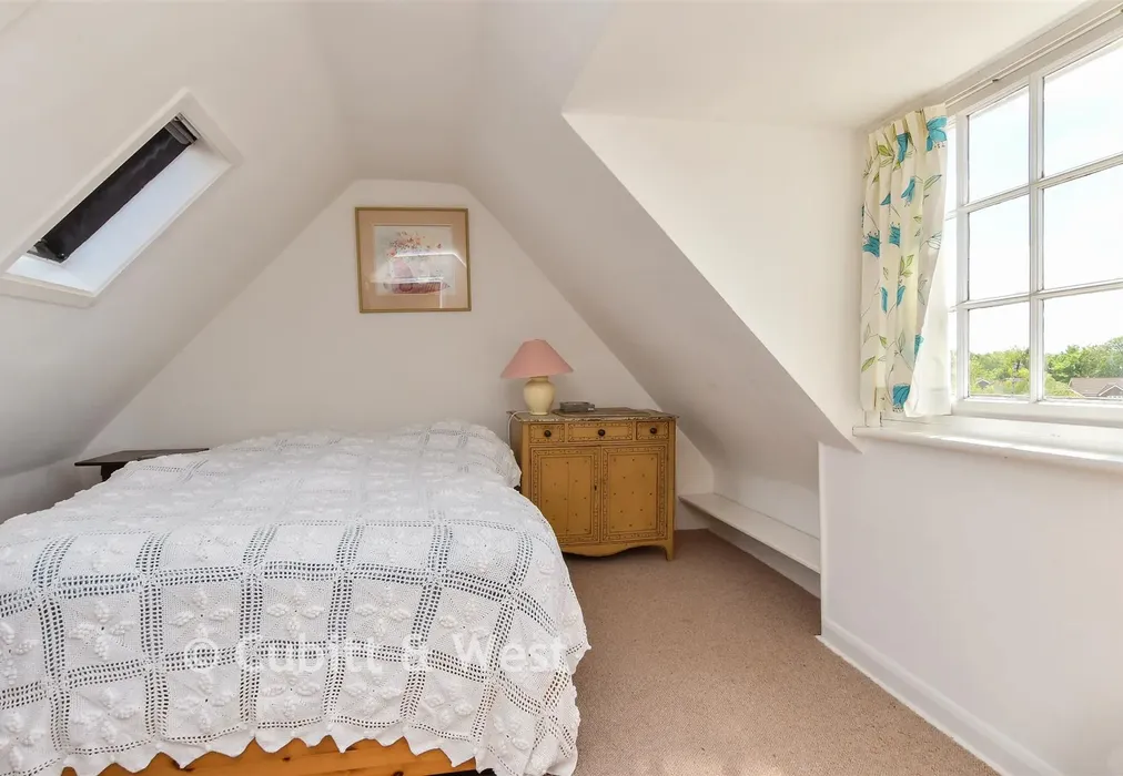 Bedroom 5 - Lansdown Place, Lewes, East Sussex - Wards of Kent