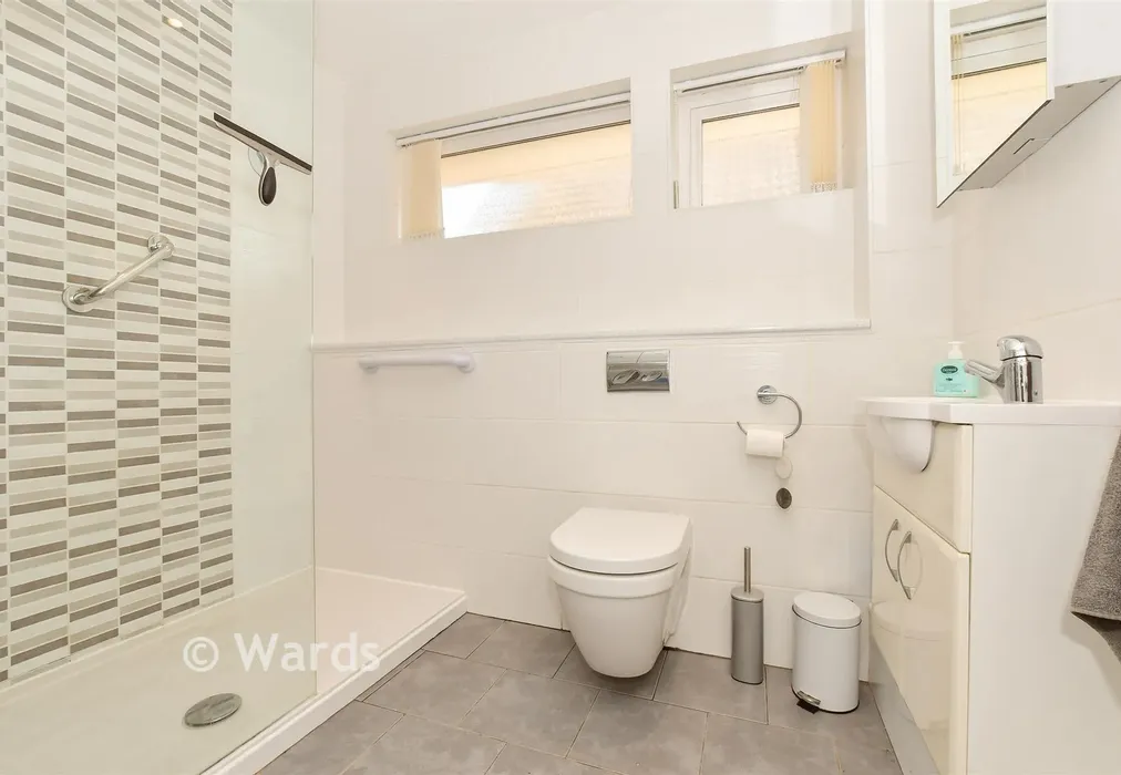 Shower Room - Farm Lane, Sholden, Deal, Kent - Wards of Kent