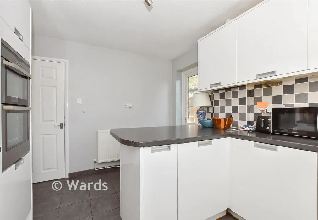 Kitchen - Farm Lane, Sholden, Deal, Kent - Wards of Kent