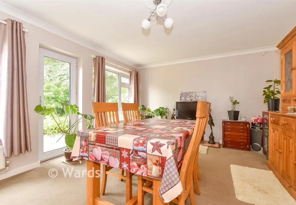 Dining Room - Tenterden Road, Appledore, Kent - Wards of Kent