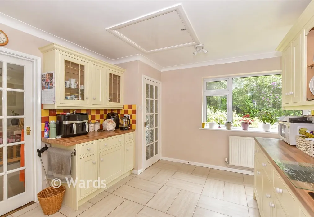 Kitchen - Tenterden Road, Appledore, Kent - Wards of Kent