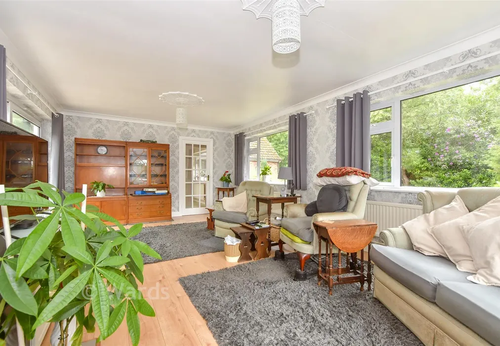 Living Room - Tenterden Road, Appledore, Kent - Wards of Kent